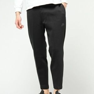 nike tech men’s sweats